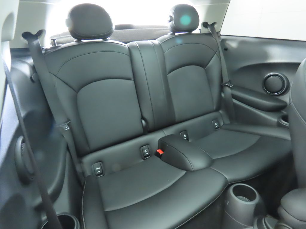 Thumbnail: 2019 MINI Cooper - 22