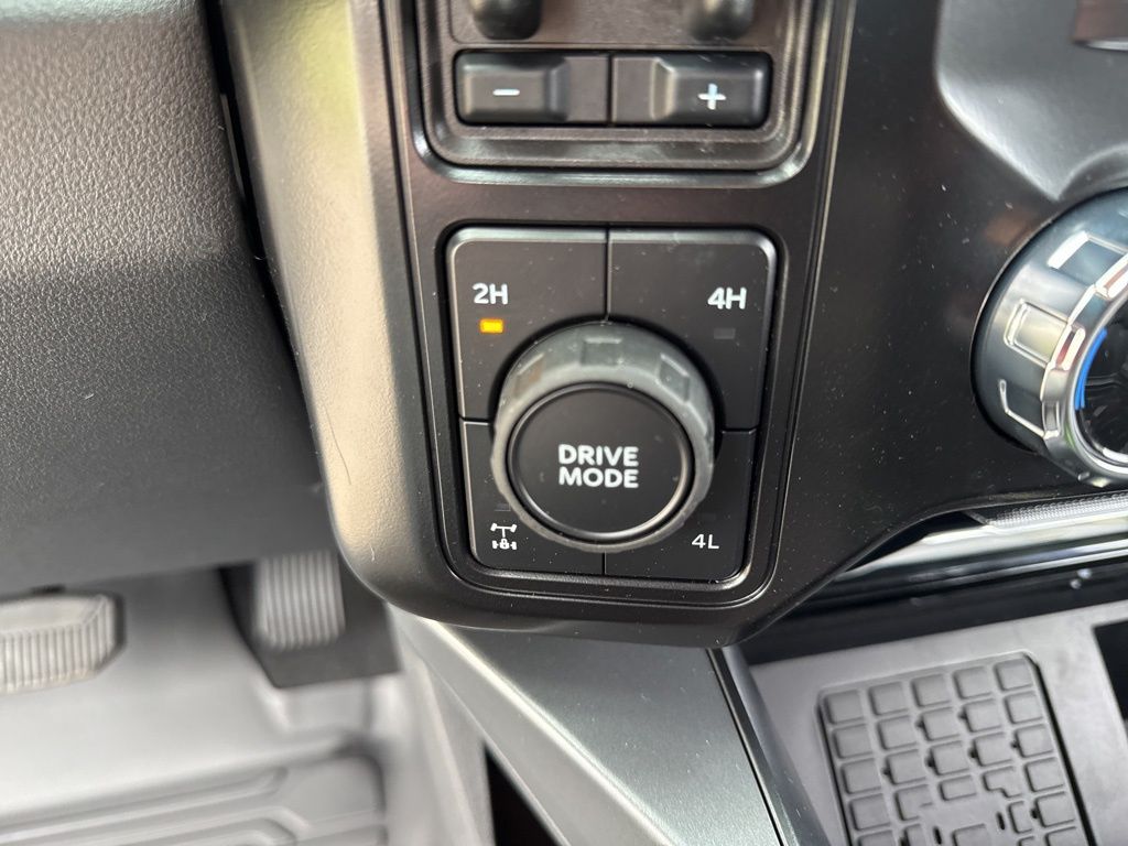 New 2026 Gray Ford Lariat image 15