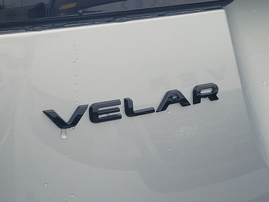 2025 Land Rover Range Rover Velar S 20