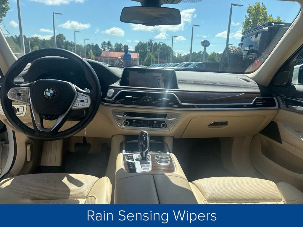 2020 BMW 750i xDrive