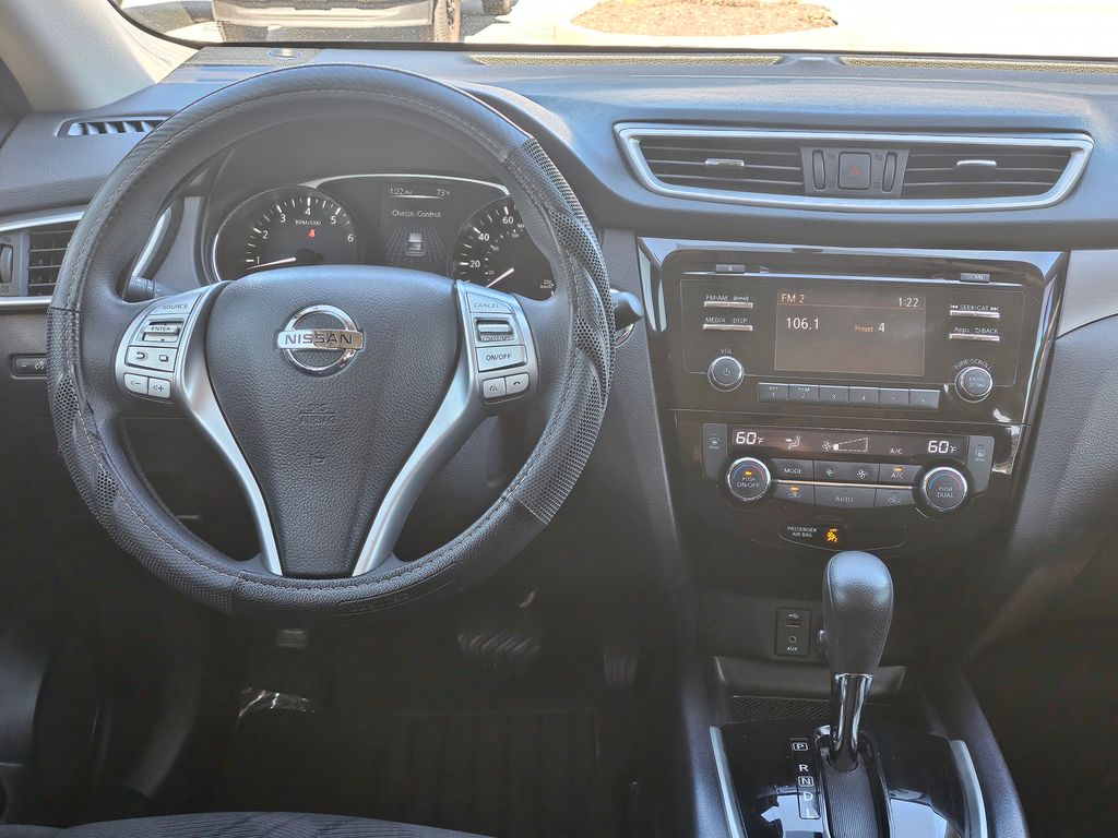 2016 Nissan Rogue SV White at Emmons Autoplex