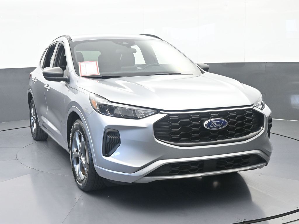 Used 2024 Silver Metallic Ford ST-Line image 8