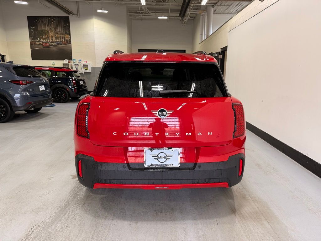 2025 MINI Cooper Countryman Iconic 4