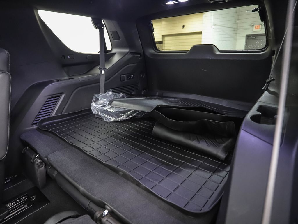 Thumbnail: 2021 Chevrolet Tahoe - 25