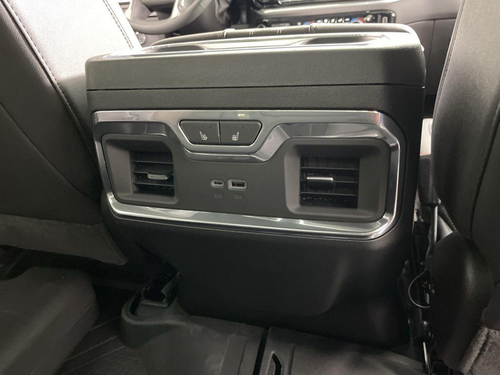 Thumbnail: 2025 Chevrolet Silverado 2500 - 19