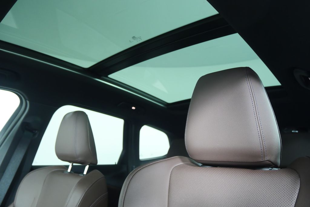 Thumbnail: 2023 BMW X1 - 11