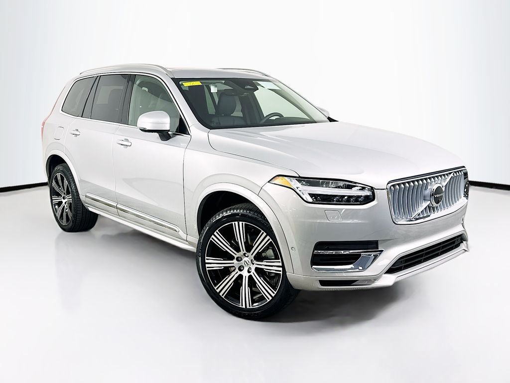 2025 Volvo XC90 Plug-In Hybrid T8 Plus