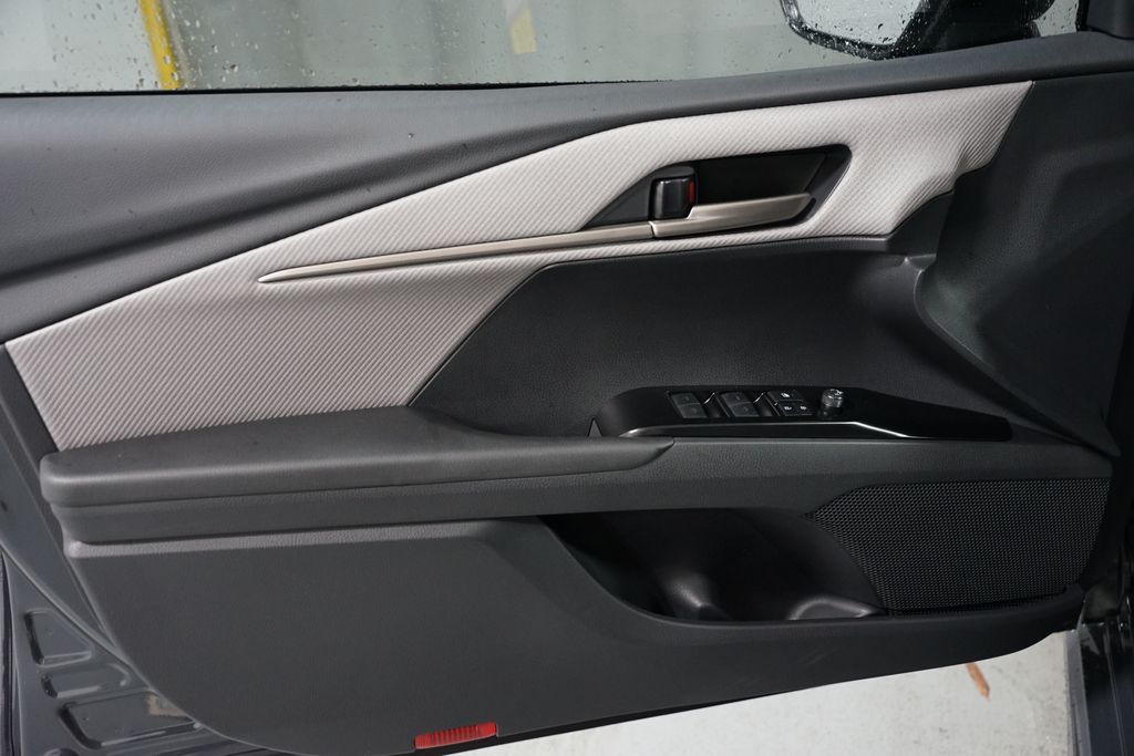 Thumbnail: 2026 Toyota Camry - 31