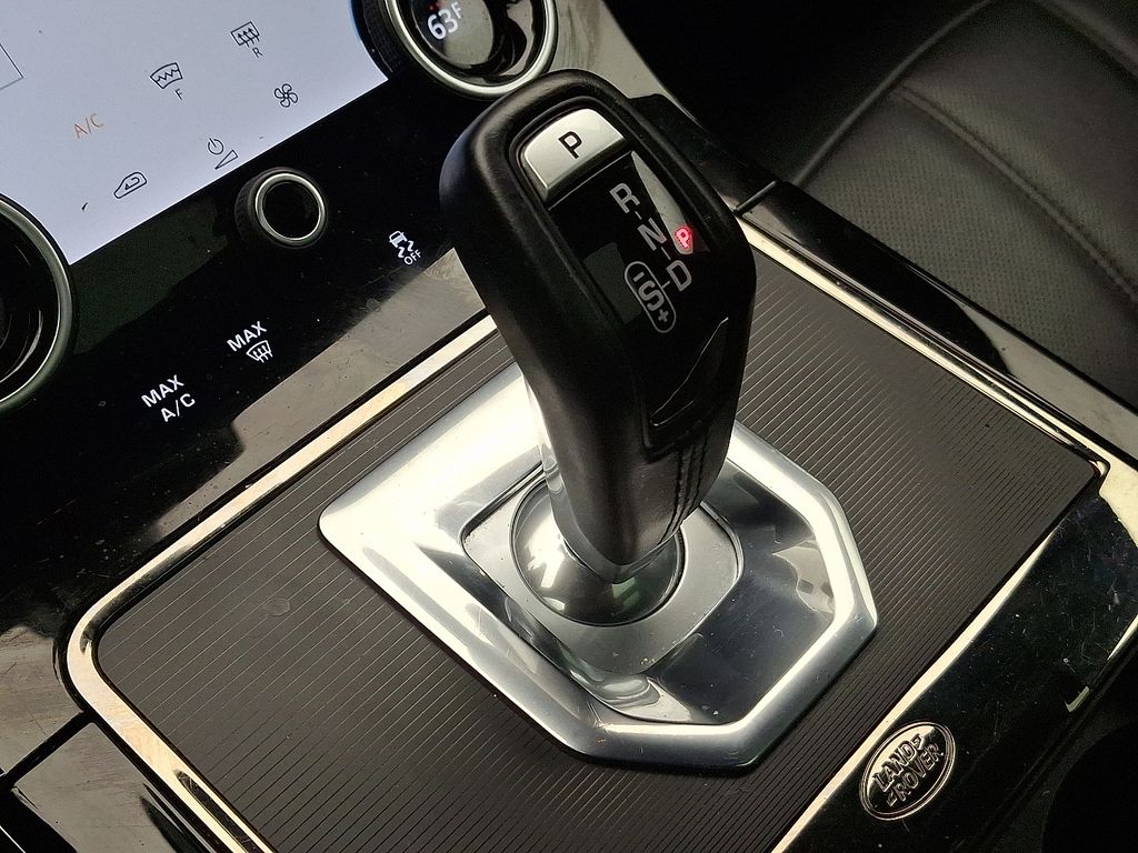 Thumbnail: 2022 Land Rover Range Rover Evoque - 15