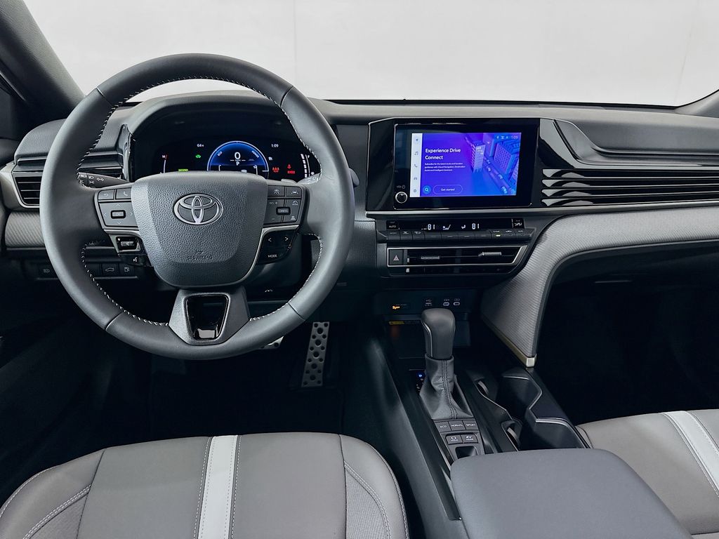 Thumbnail: 2025 Toyota Camry - 22