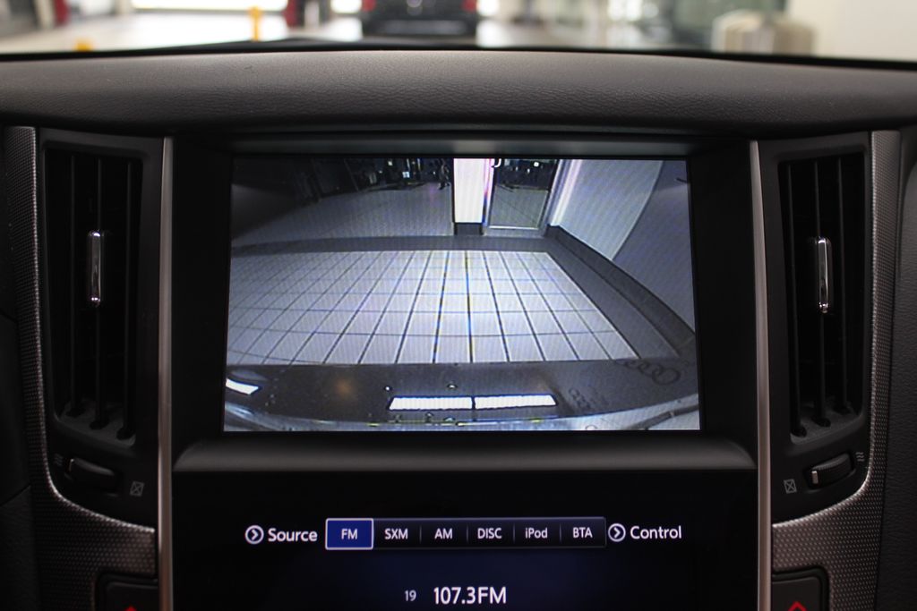 Thumbnail: 2014 INFINITI Q50 - 16