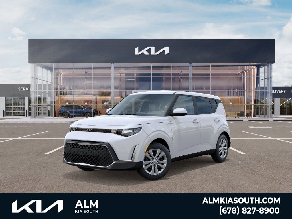 2025 Kia Soul LX's photo