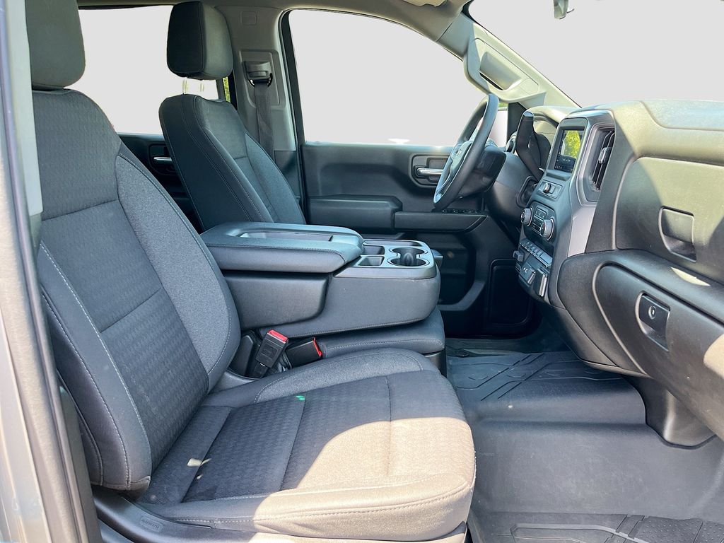 Used 2023 Gray Chevrolet Custom image 26