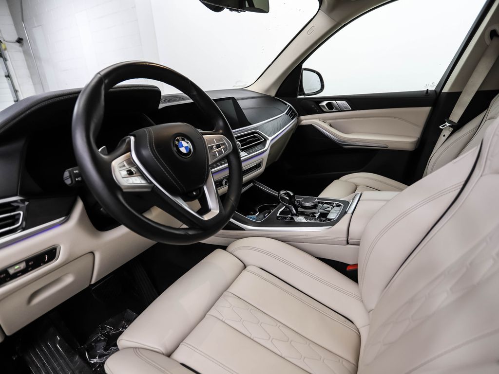 Thumbnail: 2022 BMW X7 - 10
