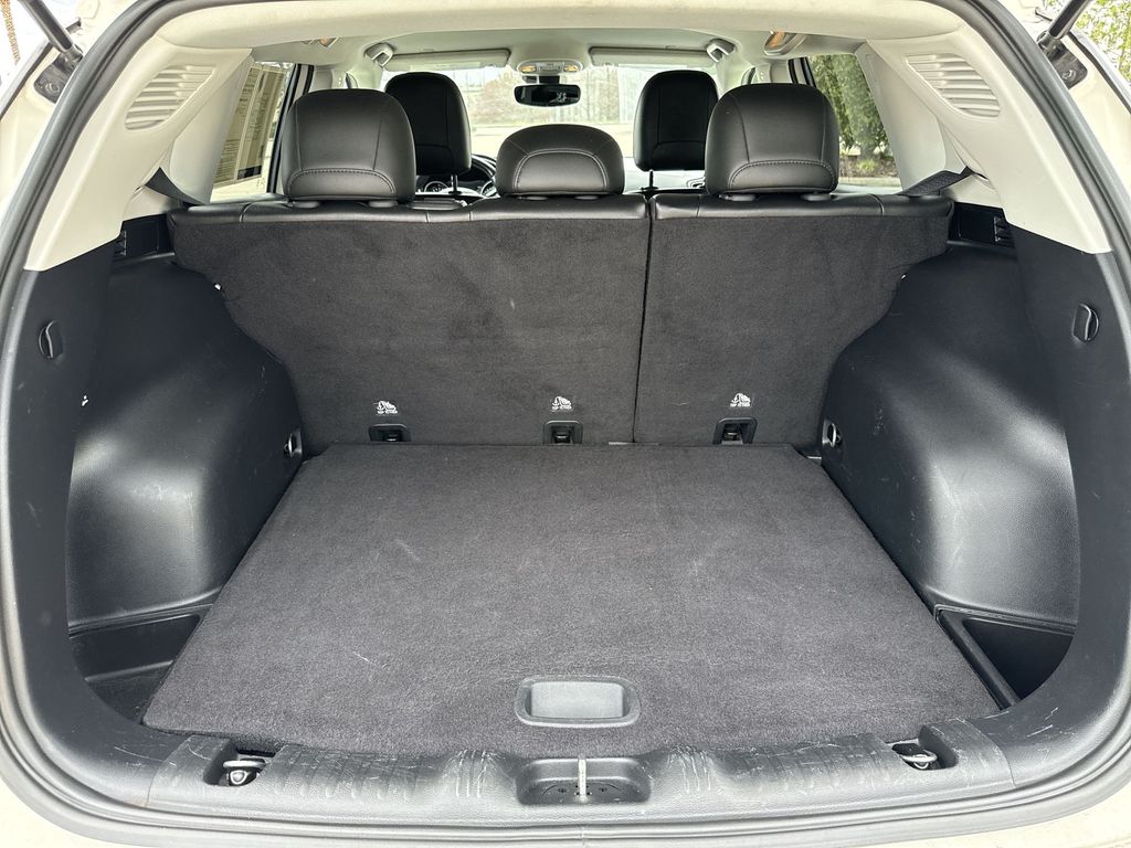 Thumbnail: 2021 Jeep Compass - 13