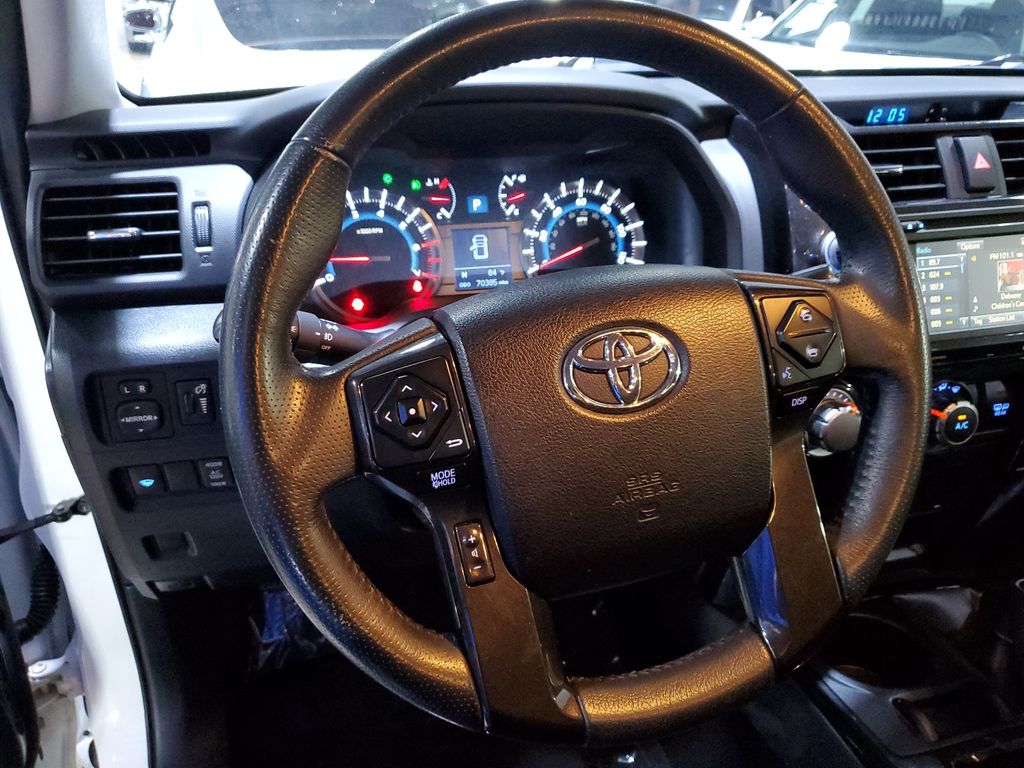 2016 Toyota 4Runner Trail 28