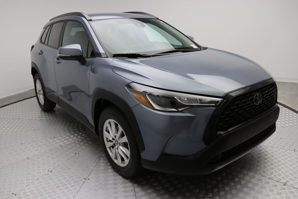 2022 Toyota Corolla Cross LE 6