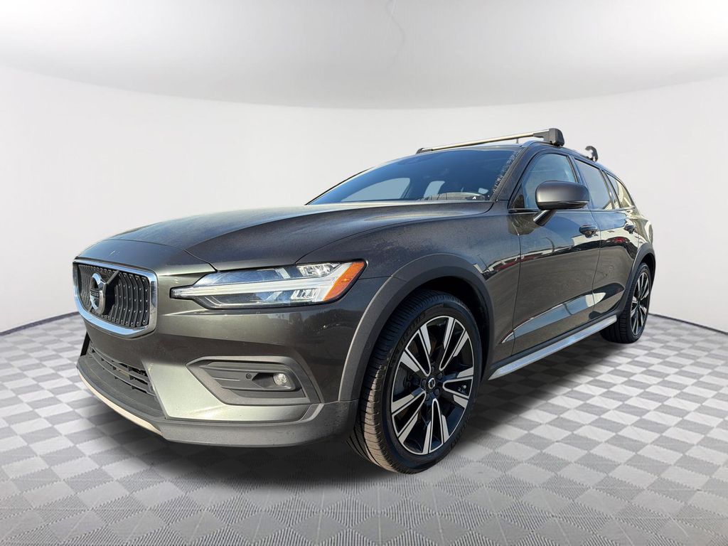 Gray Metallic 2021 Volvo V60 T5 AWD Wagon All-Wheel Drive Automatic