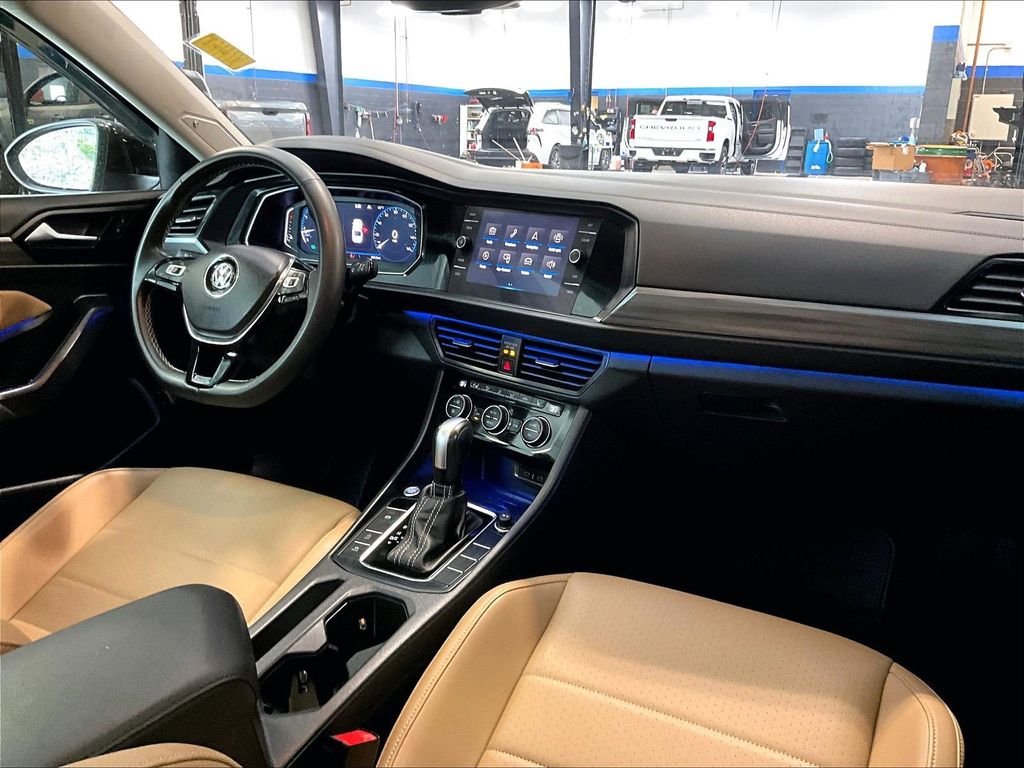 2021 Volkswagen Jetta — photo 14