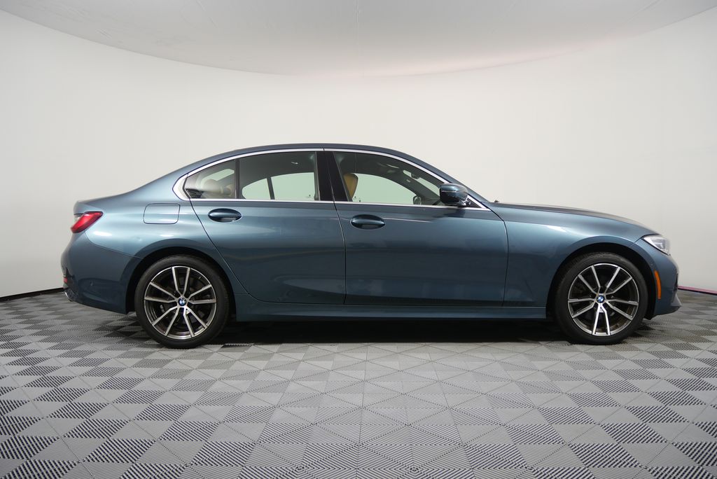 Thumbnail: 2021 BMW 3 Series - 2