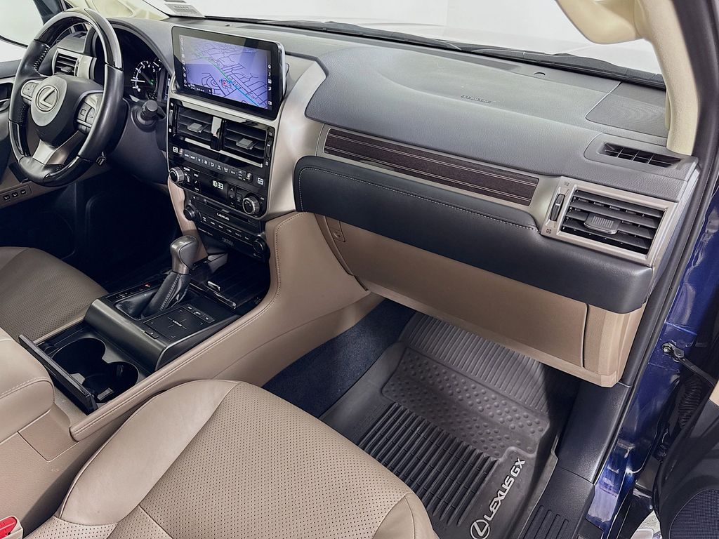 Thumbnail: 2023 Lexus GX - 31