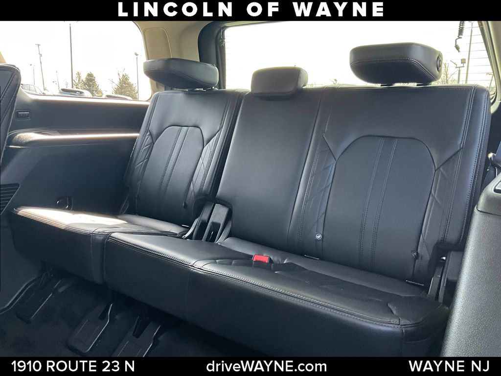 2020 Ford Expedition Platinum photo