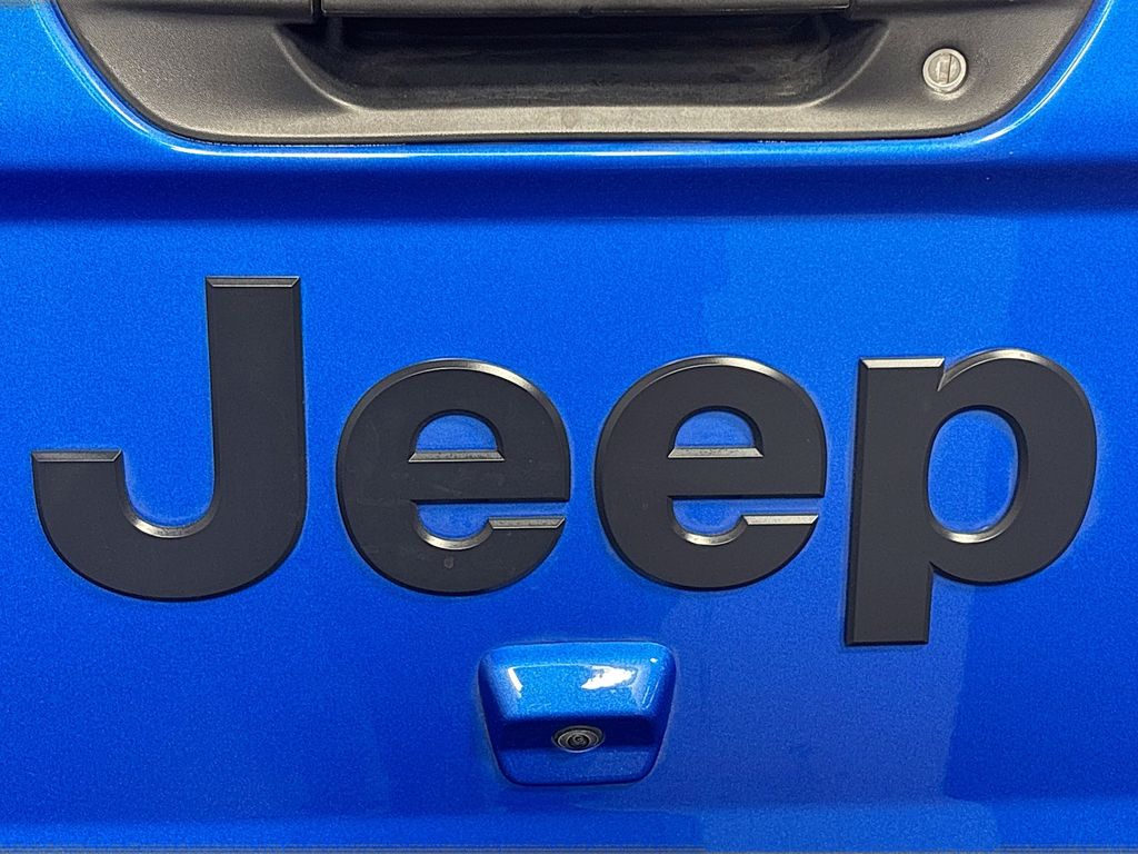 2024 Jeep Gladiator Willys