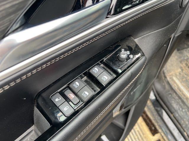 2023 Wagoneer L Wagoneer L