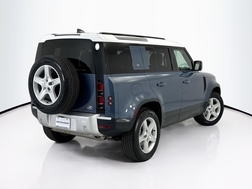 Thumbnail: 2022 Land Rover Defender - 5