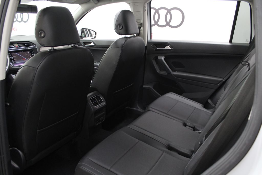 Thumbnail: 2018 Volkswagen Tiguan - 20