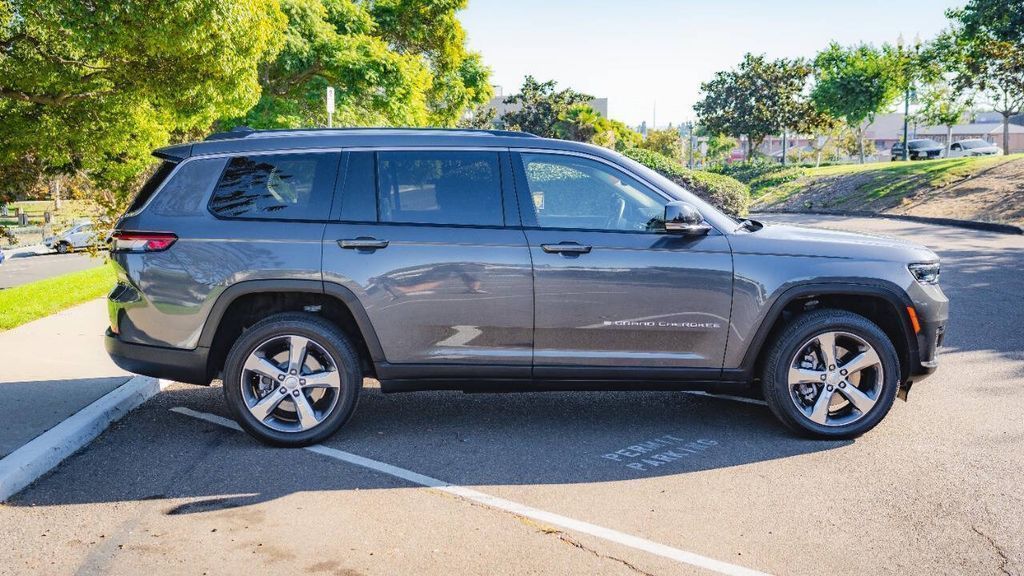 Used 2021 Jeep Grand Cherokee L Limited 4D Sport Utility