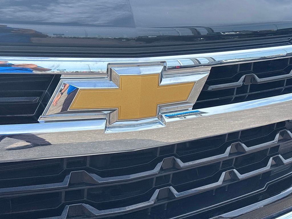 2025 Chevrolet Silverado 1500 LT - 3