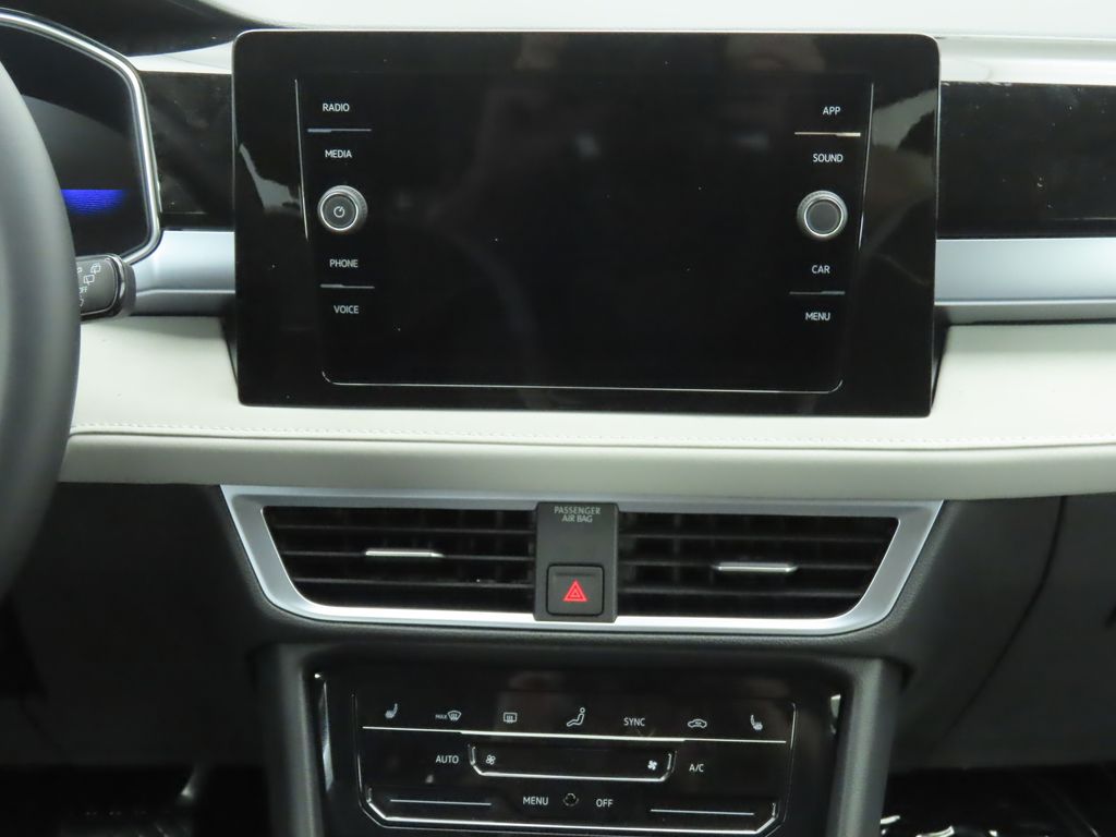 Thumbnail: 2025 Volkswagen Taos - 14