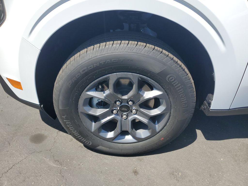 View vehicle photo 7