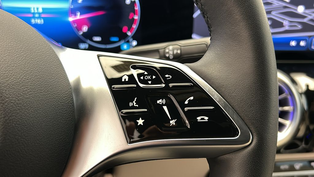 2025 Mercedes-Benz GLA 250 4MATIC 15