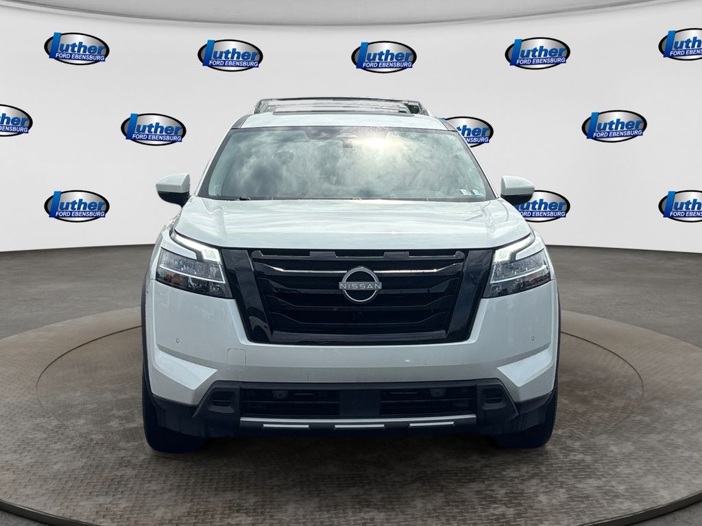 2024 Nissan Pathfinder SL White at Bob Ruth Ford