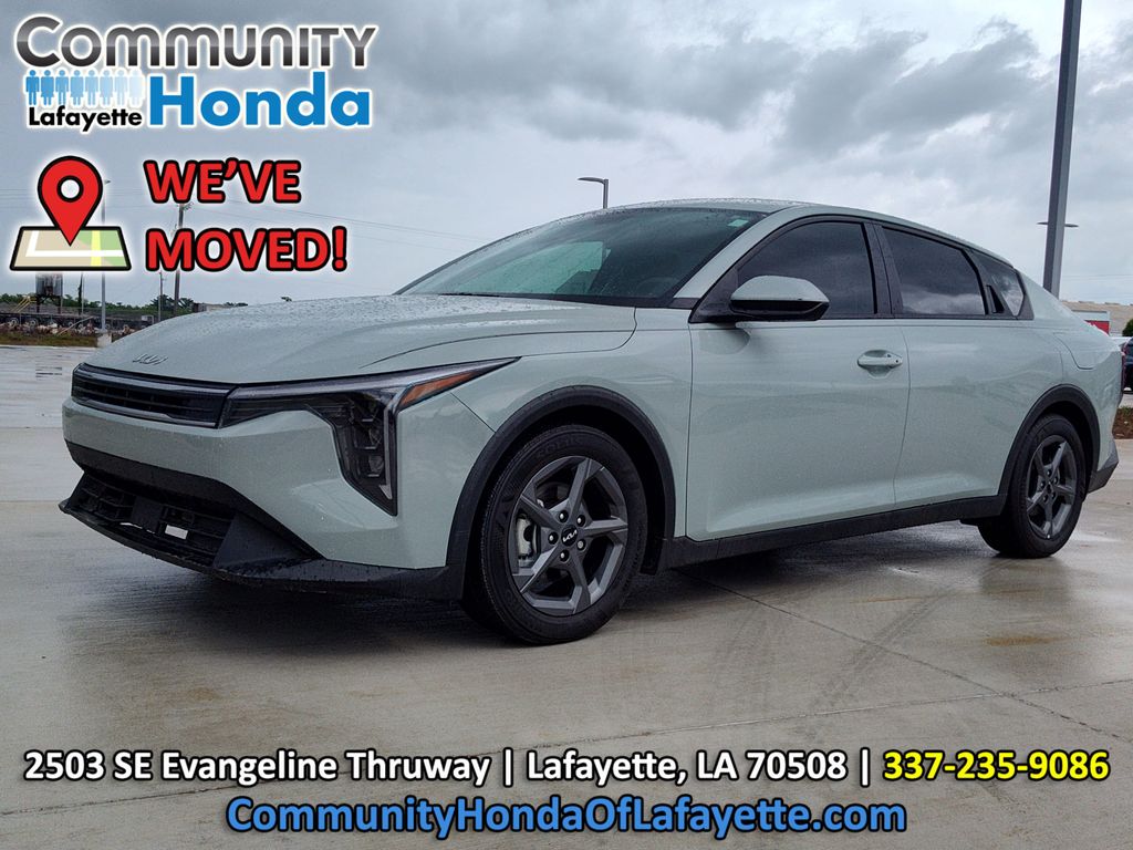 Morning Haze 2025 Kia K4 LXS FWD Sedan Front-Wheel Drive Continuously Variable Transmission