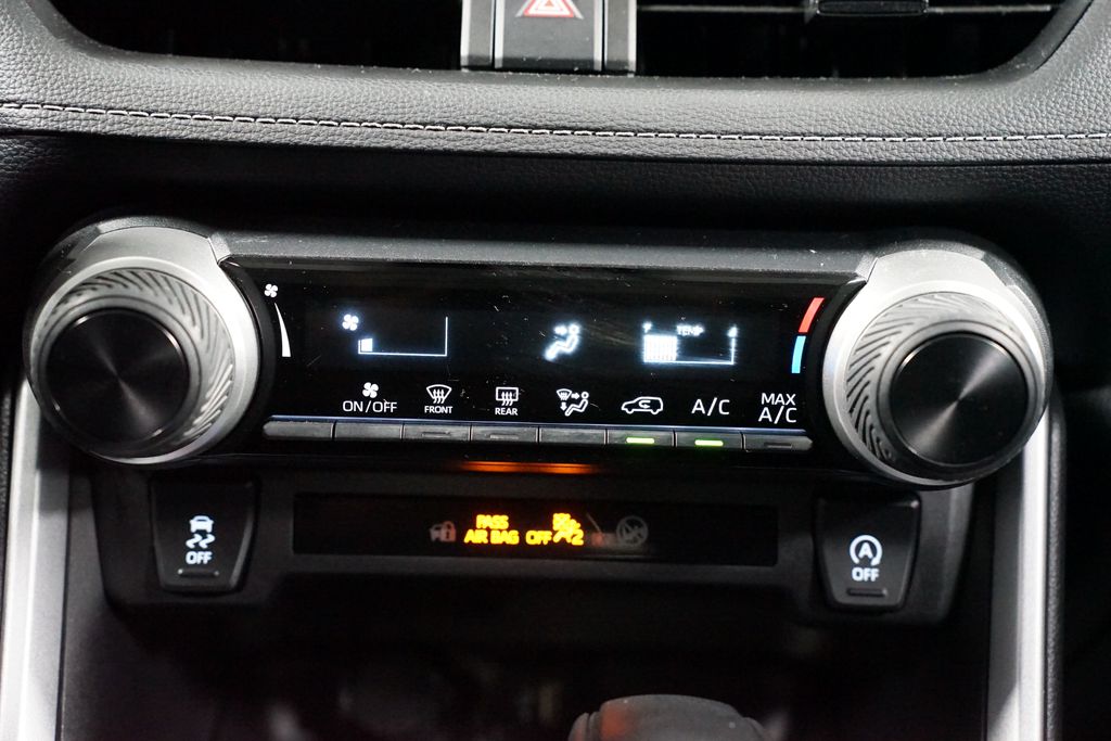 Thumbnail: 2024 Toyota RAV4 - 20