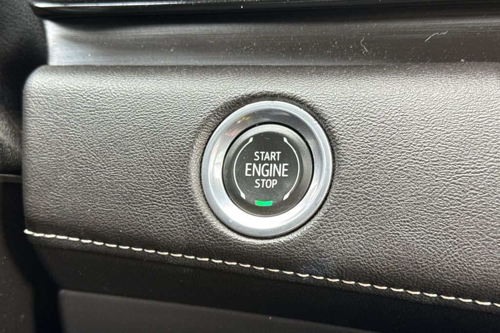 used 2023 Cadillac Escalade ESV car, priced at $74,962