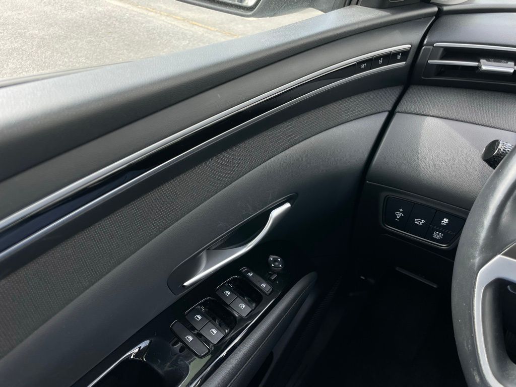 Thumbnail: 2023 Hyundai Tucson - 21