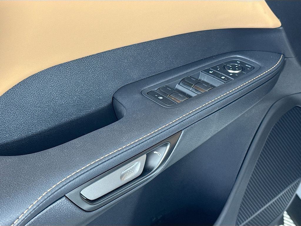 Thumbnail: 2025 Lexus RX - 18