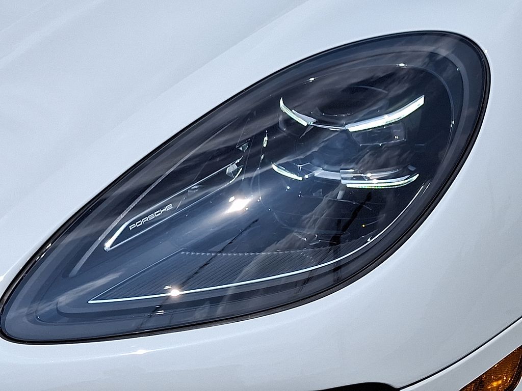 Thumbnail: 2025 Porsche Macan - 11