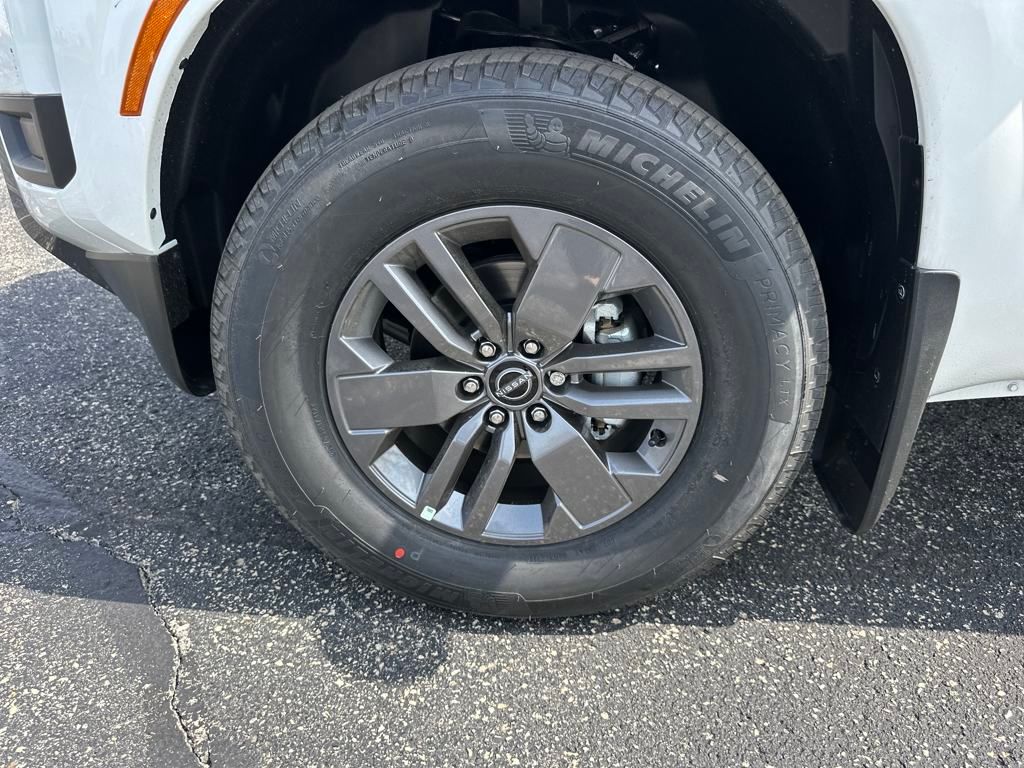 2025 Nissan Frontier SV photo