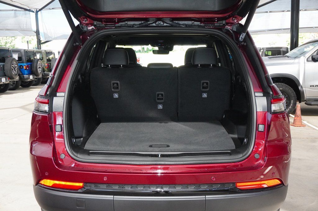 New Car 2025 Jeep Grand Cherokee  For Sale Under $50,000 In Weatherford, Texas