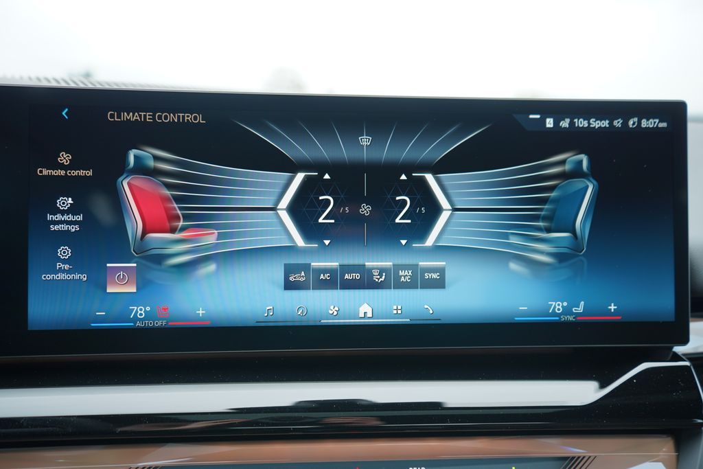 Thumbnail: 2026 BMW i5 - 18