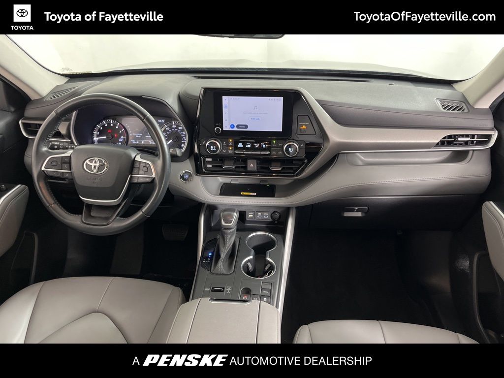 2023 Toyota Highlander XLE 21