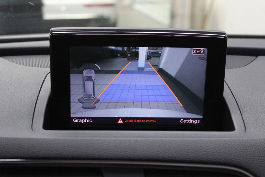 Thumbnail: 2016 Audi Q3 - 18