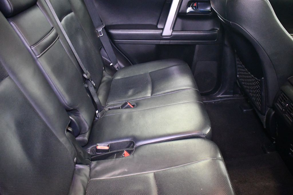 Thumbnail: 2019 Toyota 4Runner - 29