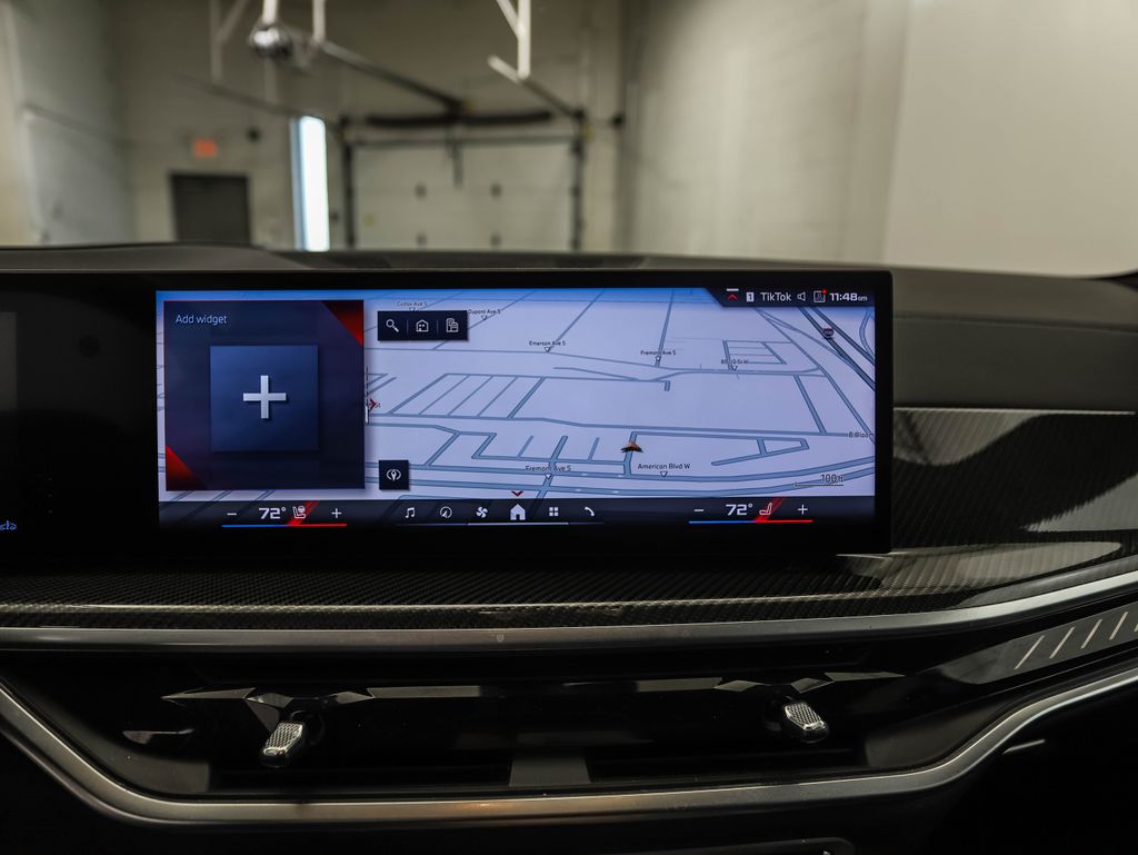 Thumbnail: 2025 BMW X7 - 15