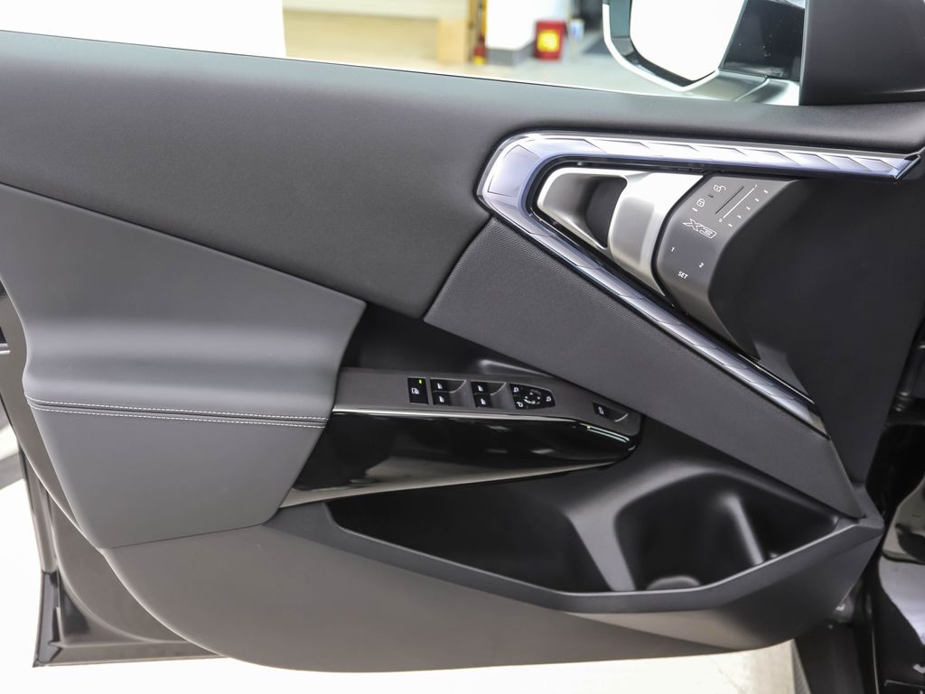 Thumbnail: 2026 BMW X3 - 10